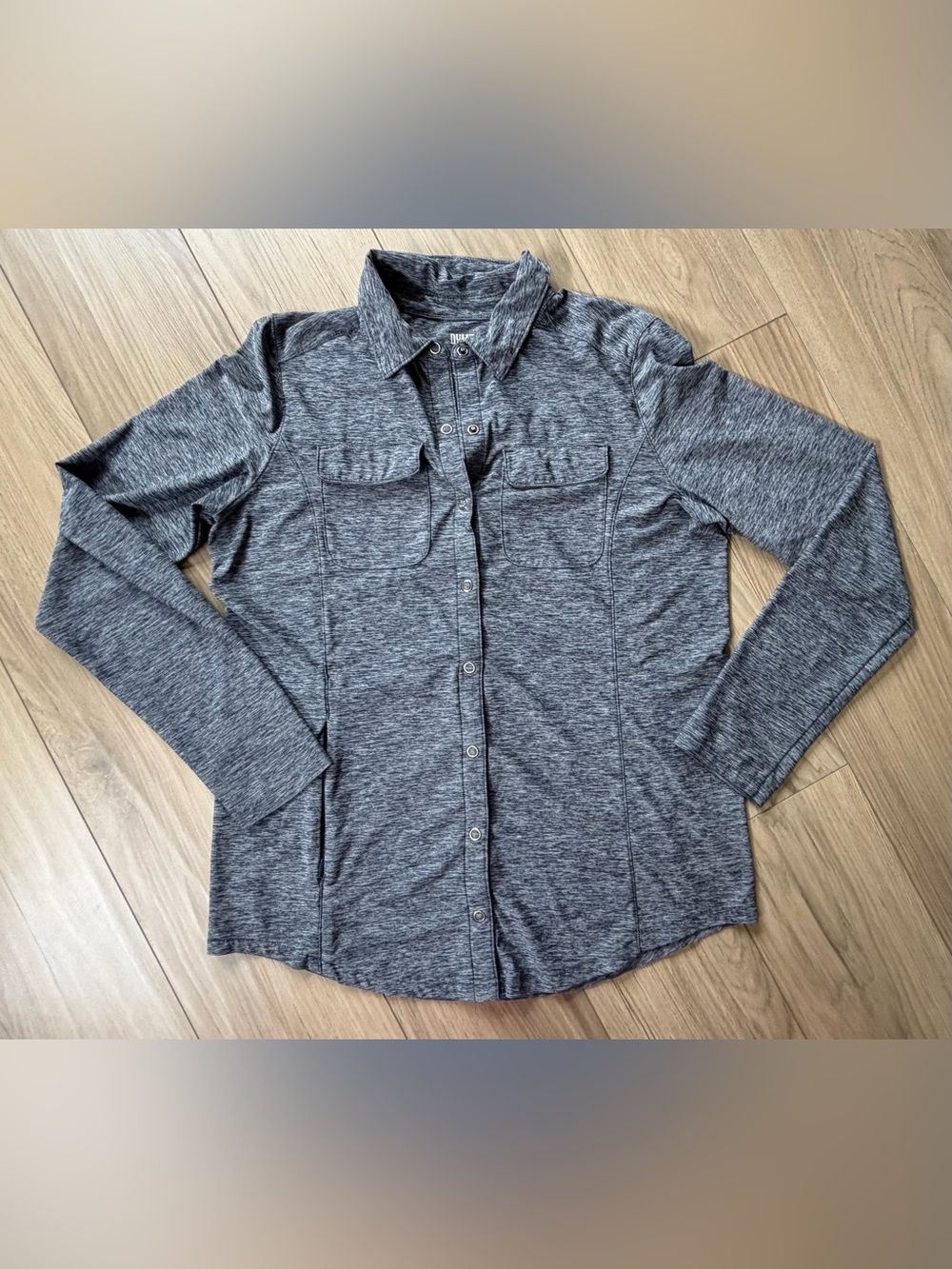 Duluth Trading Woman Armachillo Cooling Knit Long Sleeve Snap Button Down Gray S